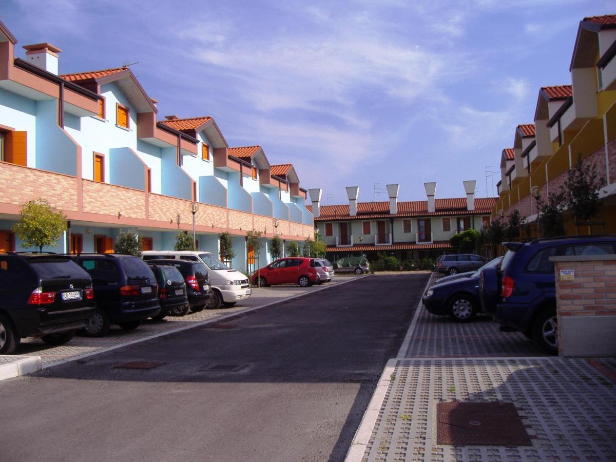 Residence Sole E Mare Appartamenti Rosolina Mare Eksteriør bilde